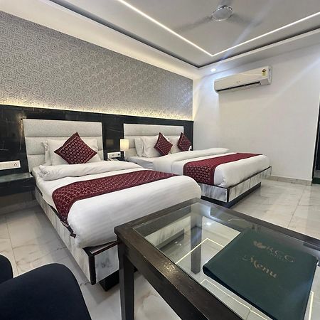 Hotel Krishna Deluxe-By Rcg Hotels New Delhi Luaran gambar