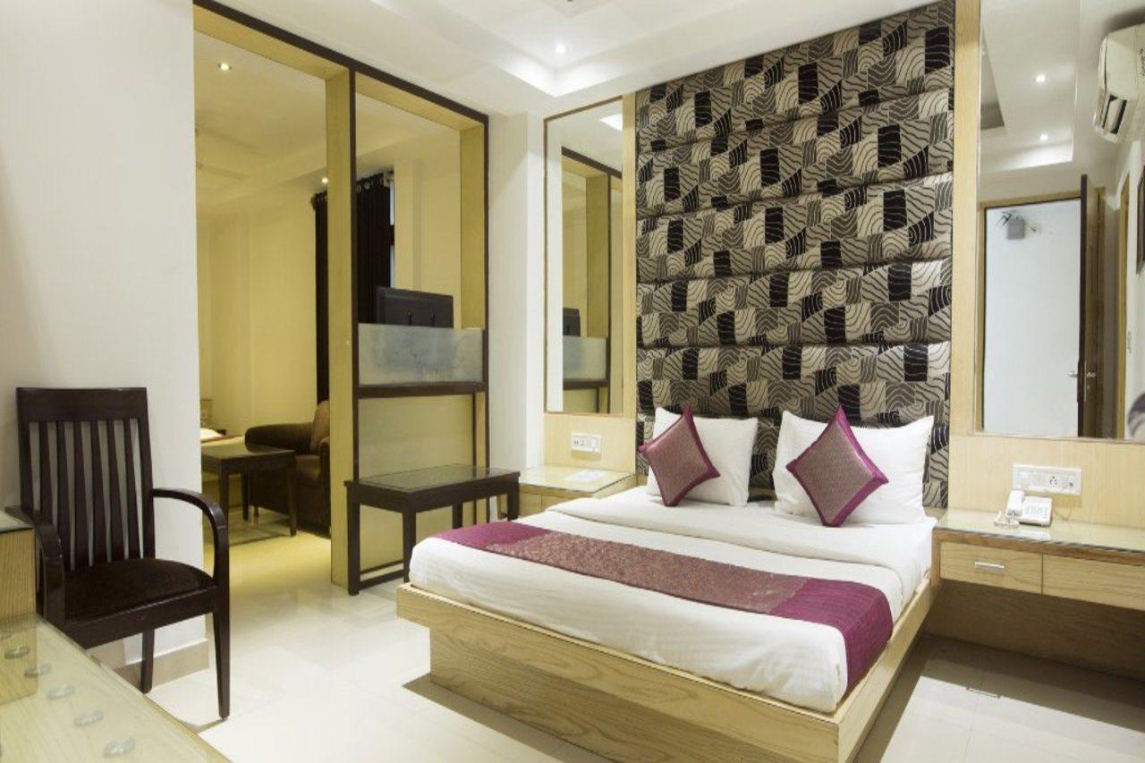 Hotel Krishna Deluxe-By Rcg Hotels New Delhi Luaran gambar