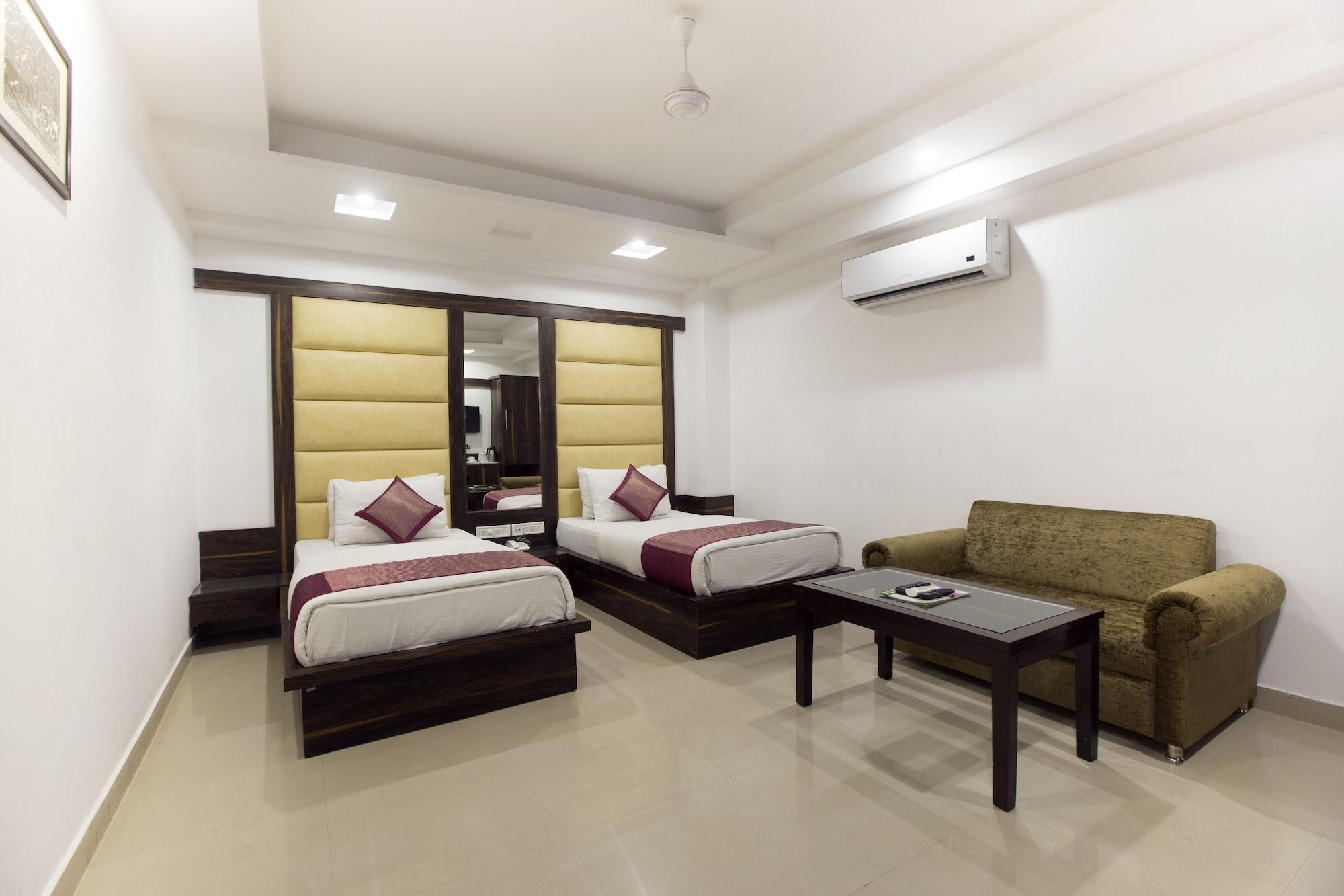 Hotel Krishna Deluxe-By Rcg Hotels New Delhi Luaran gambar