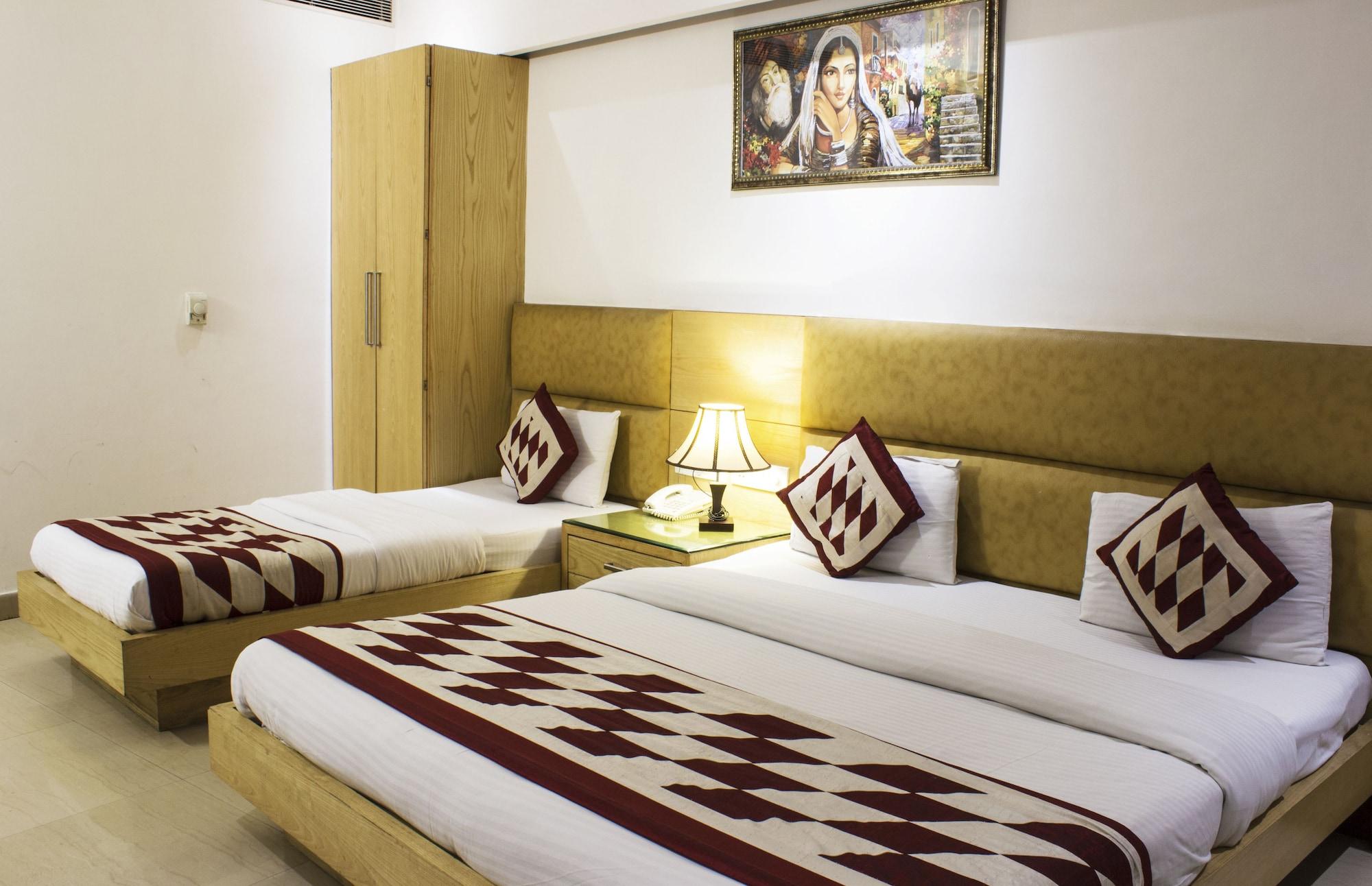 Hotel Krishna Deluxe-By Rcg Hotels New Delhi Luaran gambar