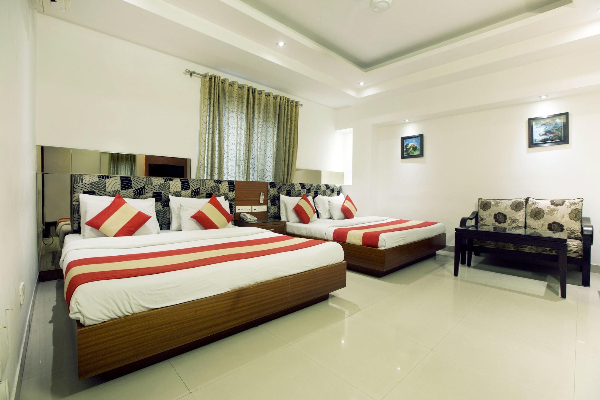 Hotel Krishna Deluxe-By Rcg Hotels New Delhi Luaran gambar
