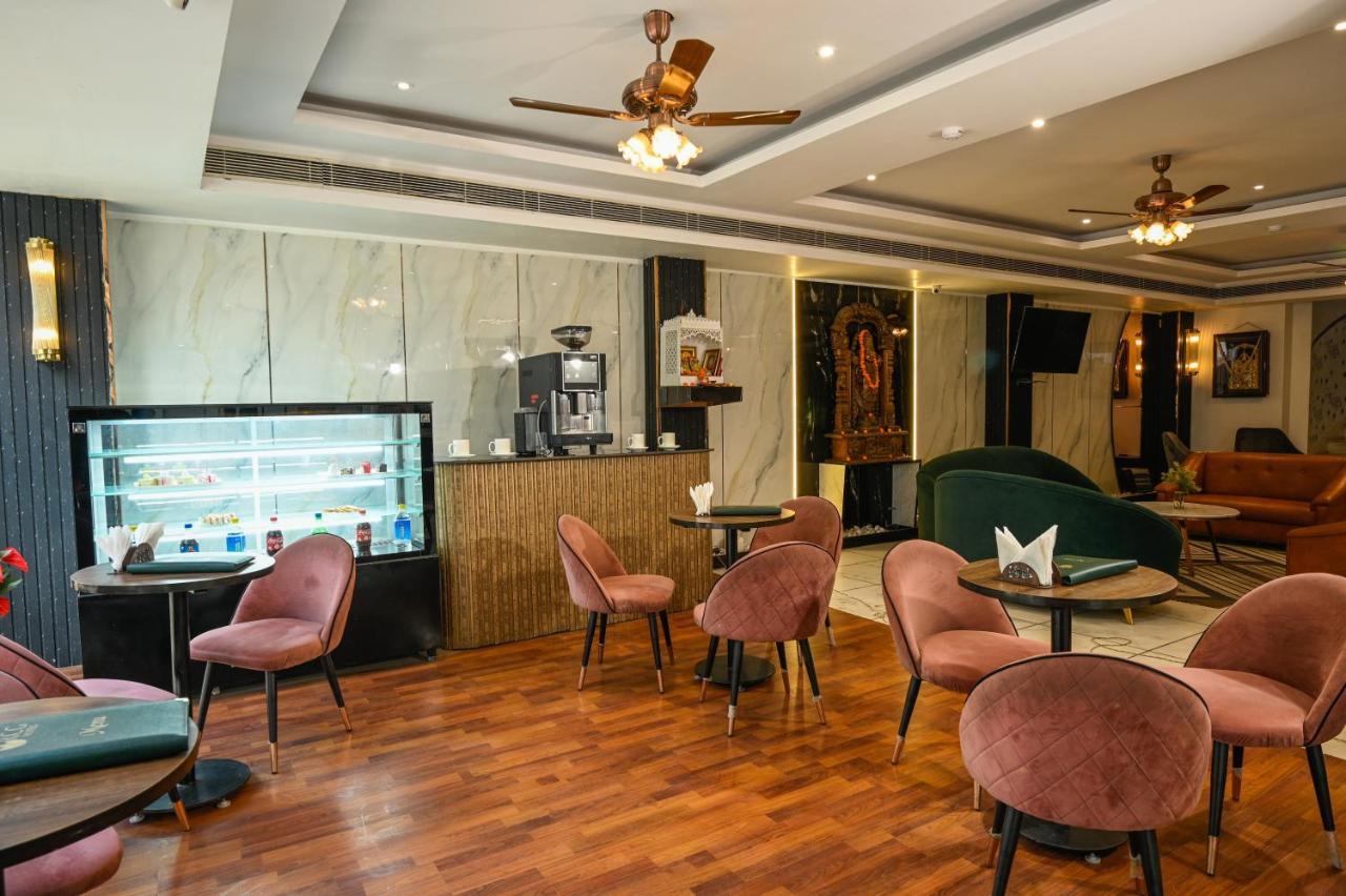 Hotel Krishna Deluxe-By Rcg Hotels New Delhi Luaran gambar