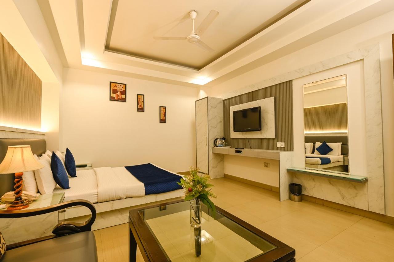 Hotel Krishna Deluxe-By Rcg Hotels New Delhi Luaran gambar