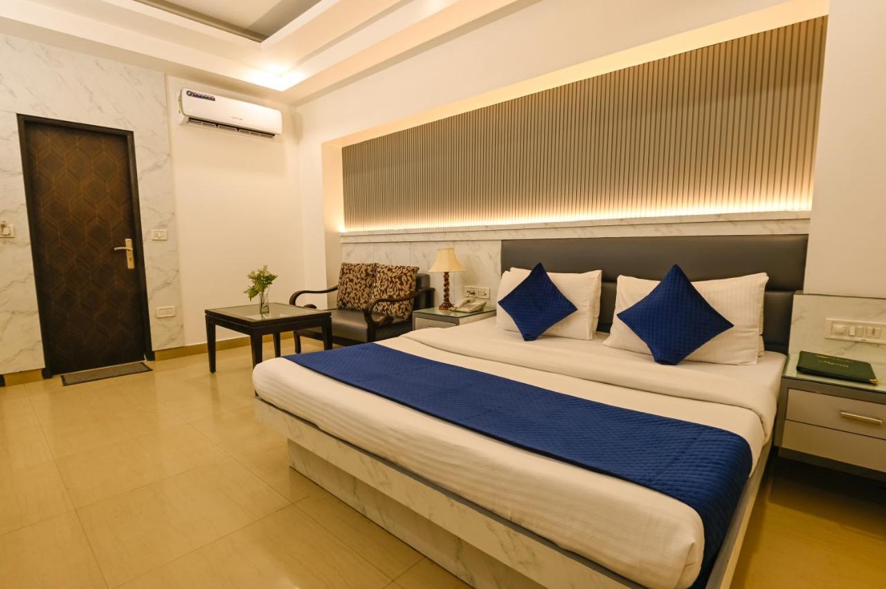 Hotel Krishna Deluxe-By Rcg Hotels New Delhi Luaran gambar