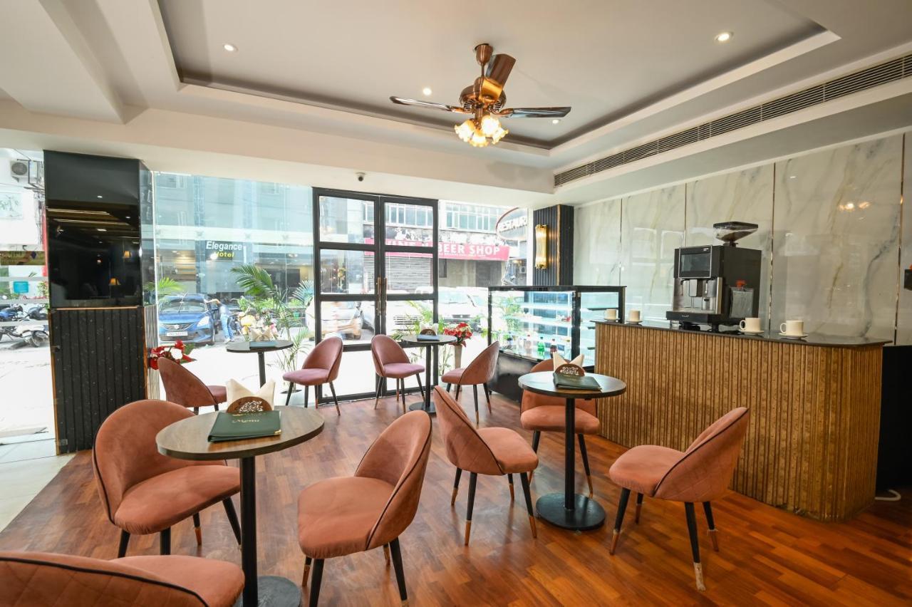 Hotel Krishna Deluxe-By Rcg Hotels New Delhi Luaran gambar
